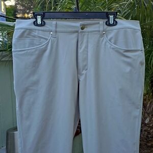 Lululemon ABC Classic fit 36